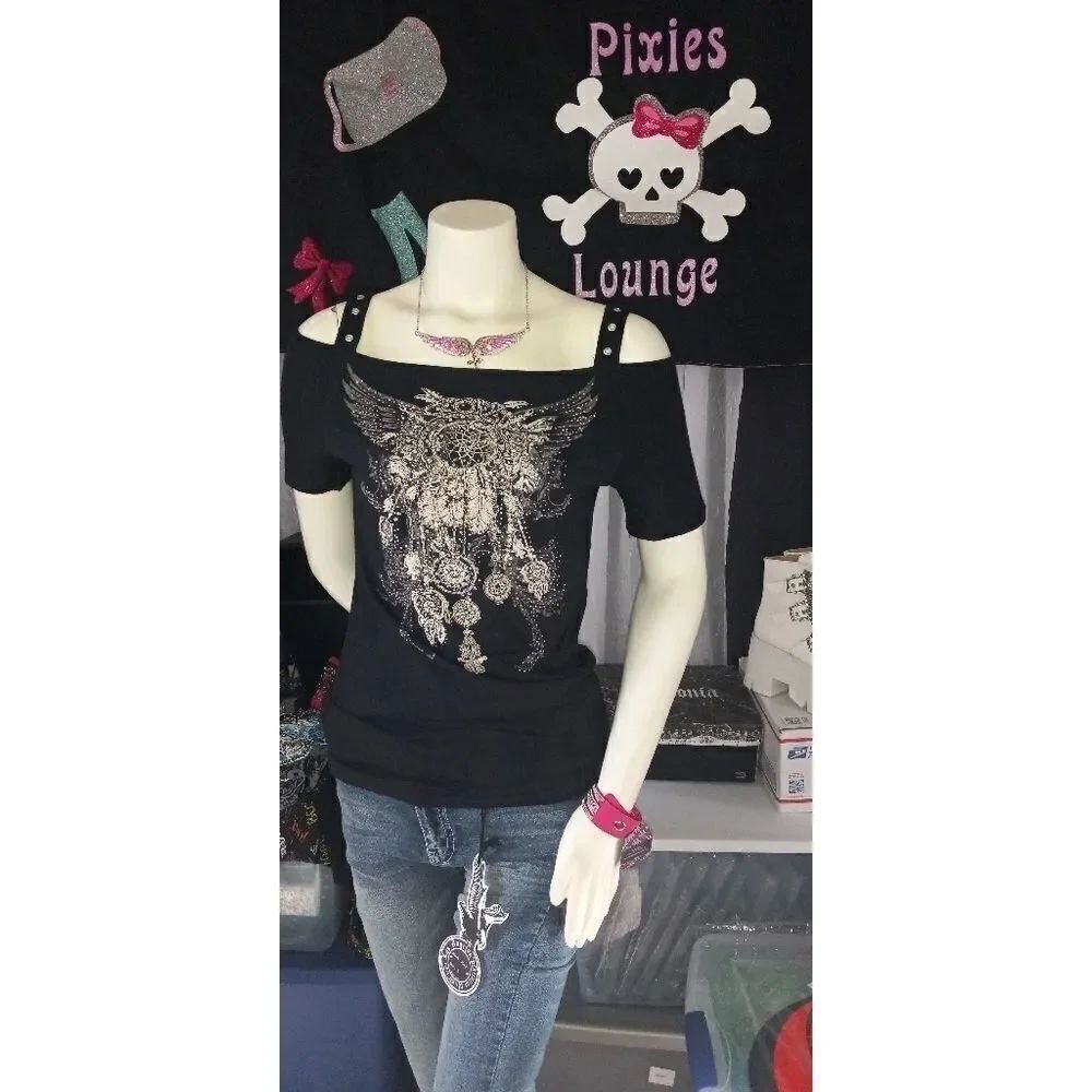 Dreamcatcher Cold Shoulder Eyelet Top NWT